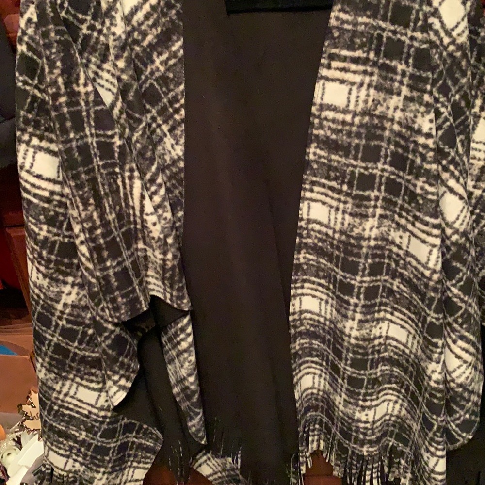 Women’s Poncho with Fringe